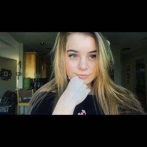 Meet your Posher, Hannah